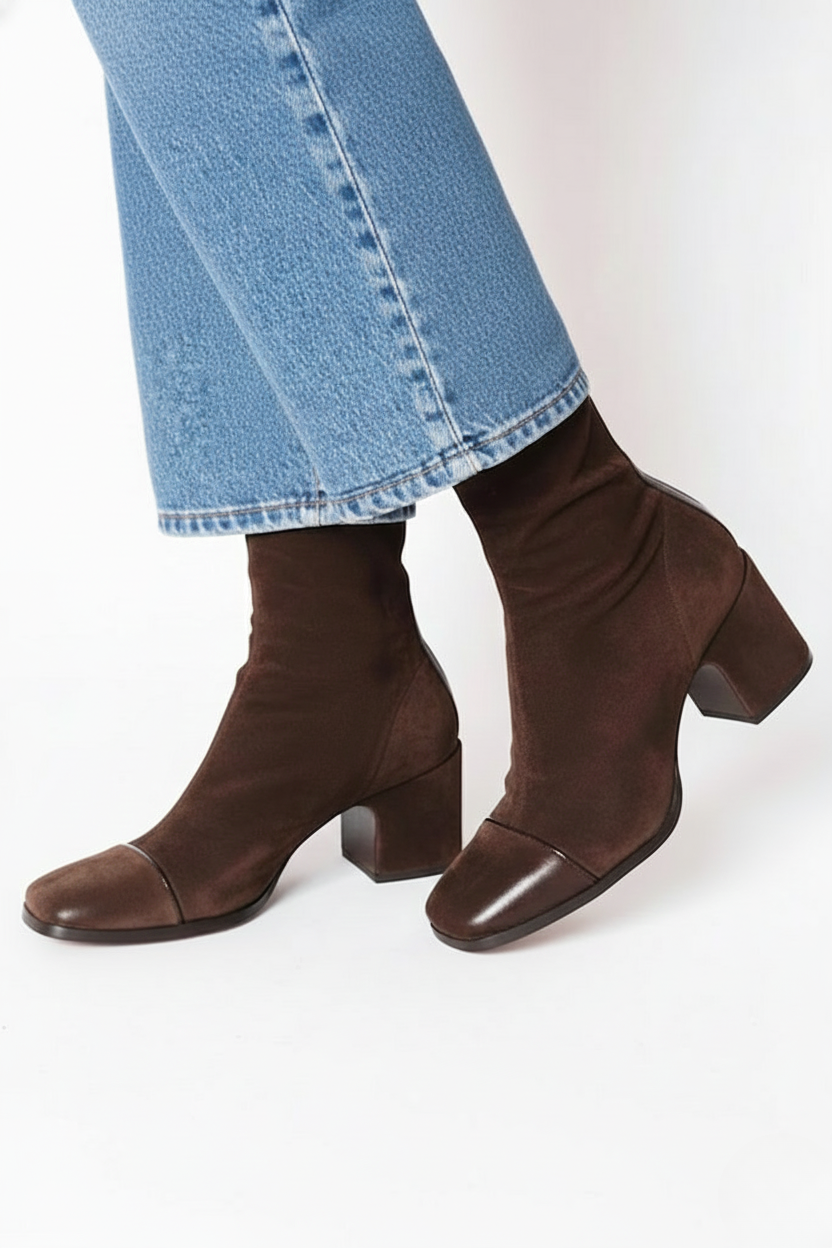 Victoria | Bottes à talons avec bout carré